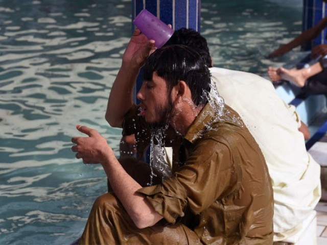 Tips to Stay Safe in Heat Wave in Pakistan